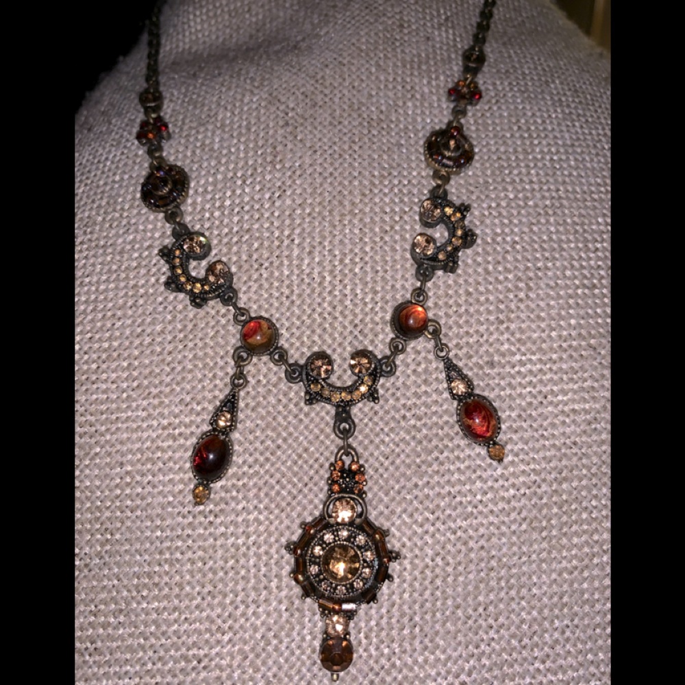 SALE 🛍 3 for $20.00 Item 
Necklace-Vintage Style
